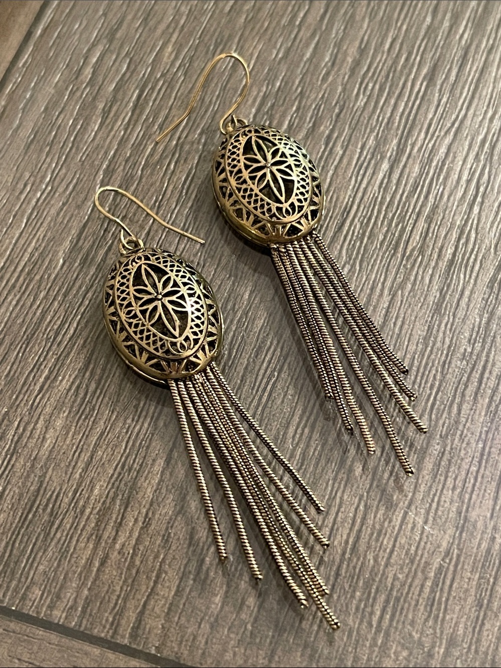 Vintage-style Antique Brass Oval Filigree Fringe Tassel Earrings Floral Pattern